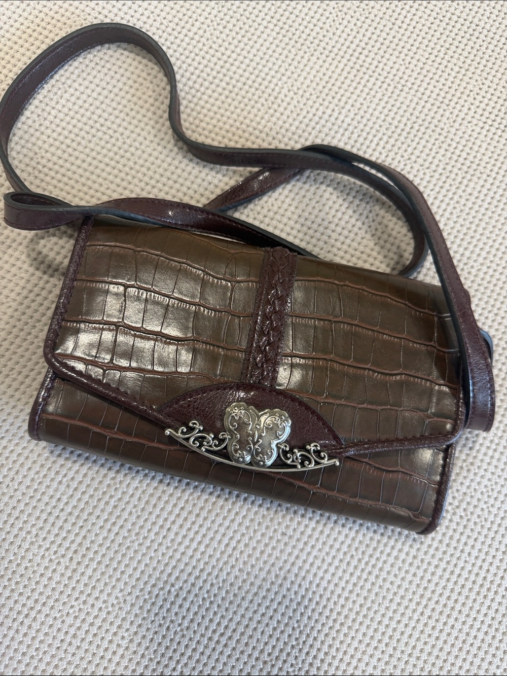 Bueno Dark Brown Croc-Embossed Crossbody with Silver Decorative Clasp